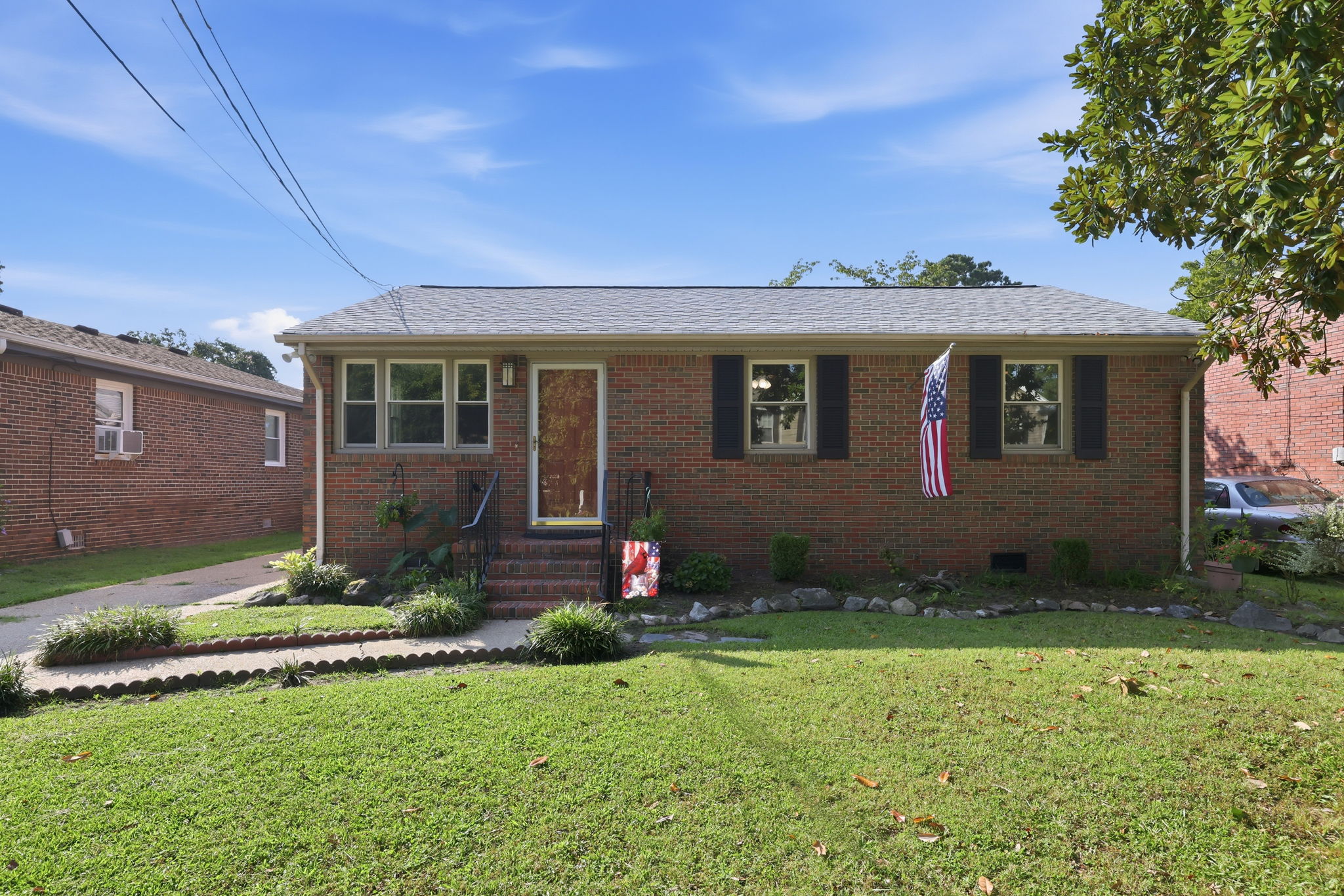 727 Osborn Avenue