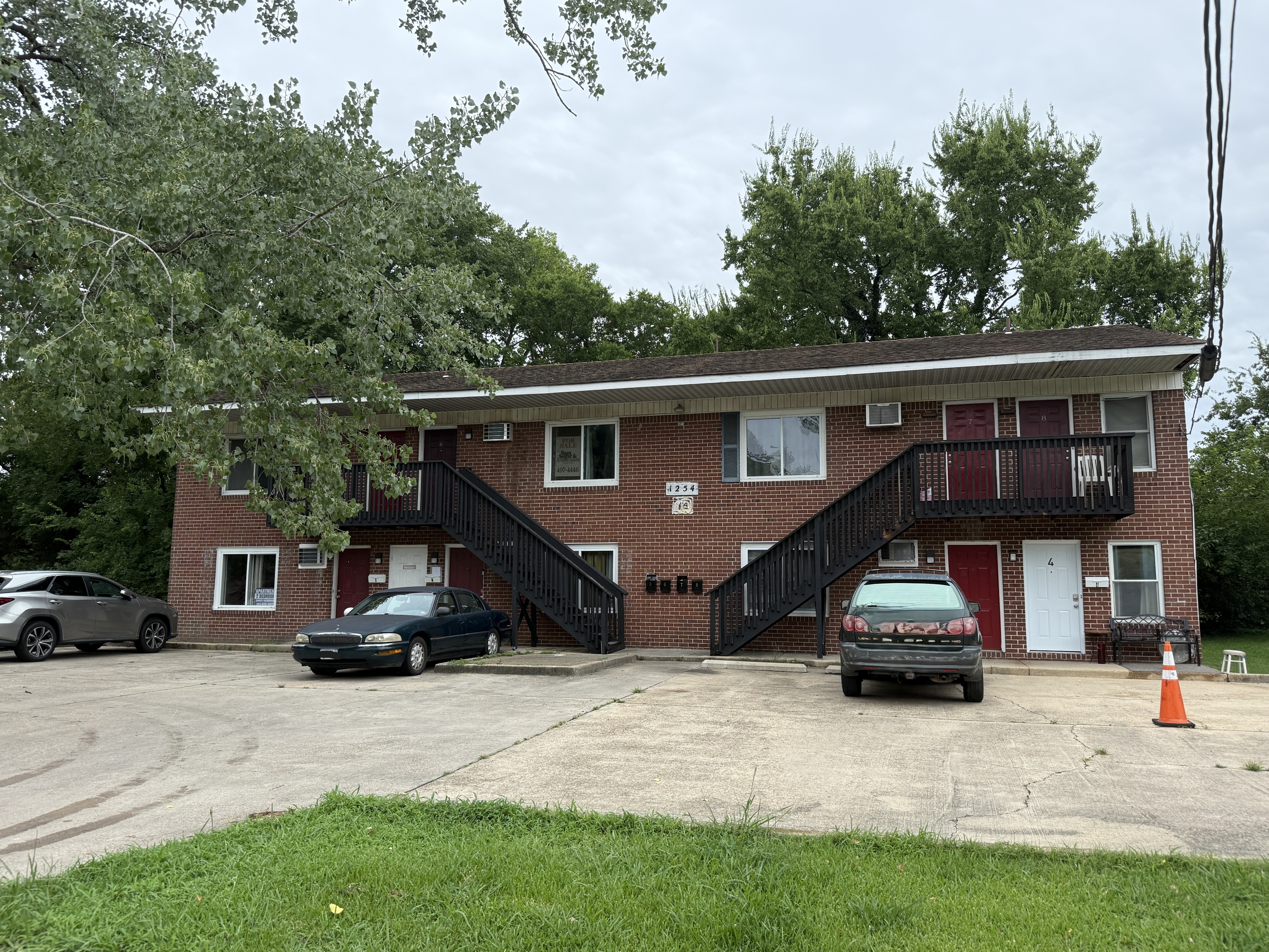 Hanson Ave 1254 UNIT # 6 (LM)