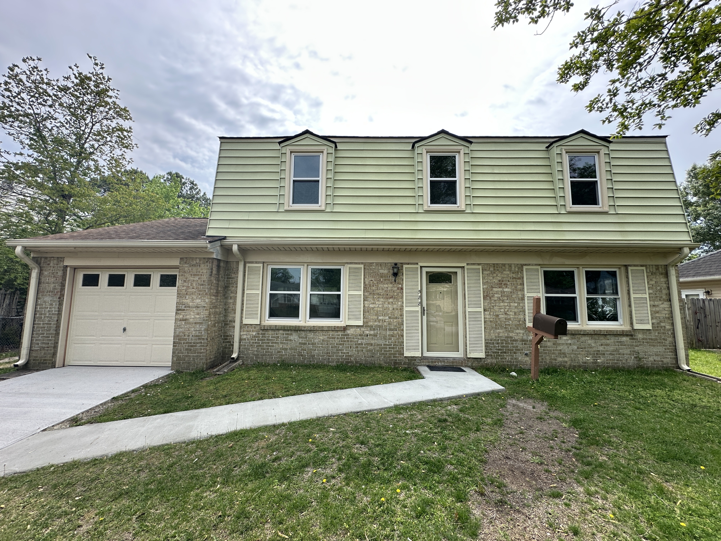 588 Windsor Gate Road